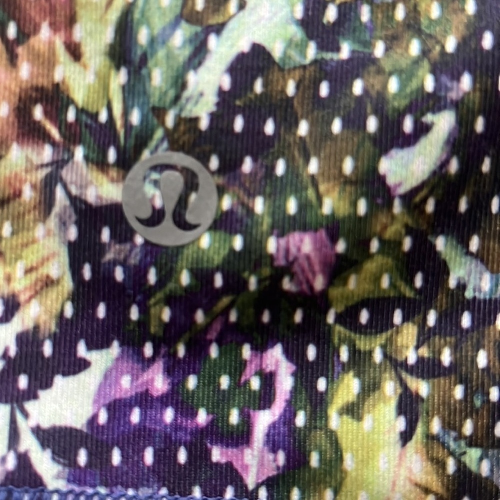 EUC LULULEMON FLORAL SPORT MULTI COLOR DANCING WARRIOR TANK, size 2 - Picture 2 of 5